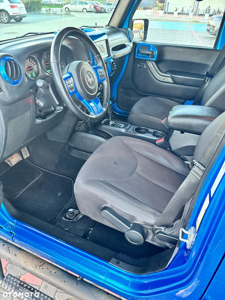 Jeep Wrangler 3.6 Unlim X - 18