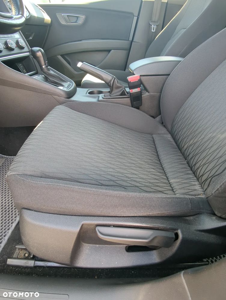 Seat Leon 2.0 TDI DPF Start&Stop DSG Style - 11