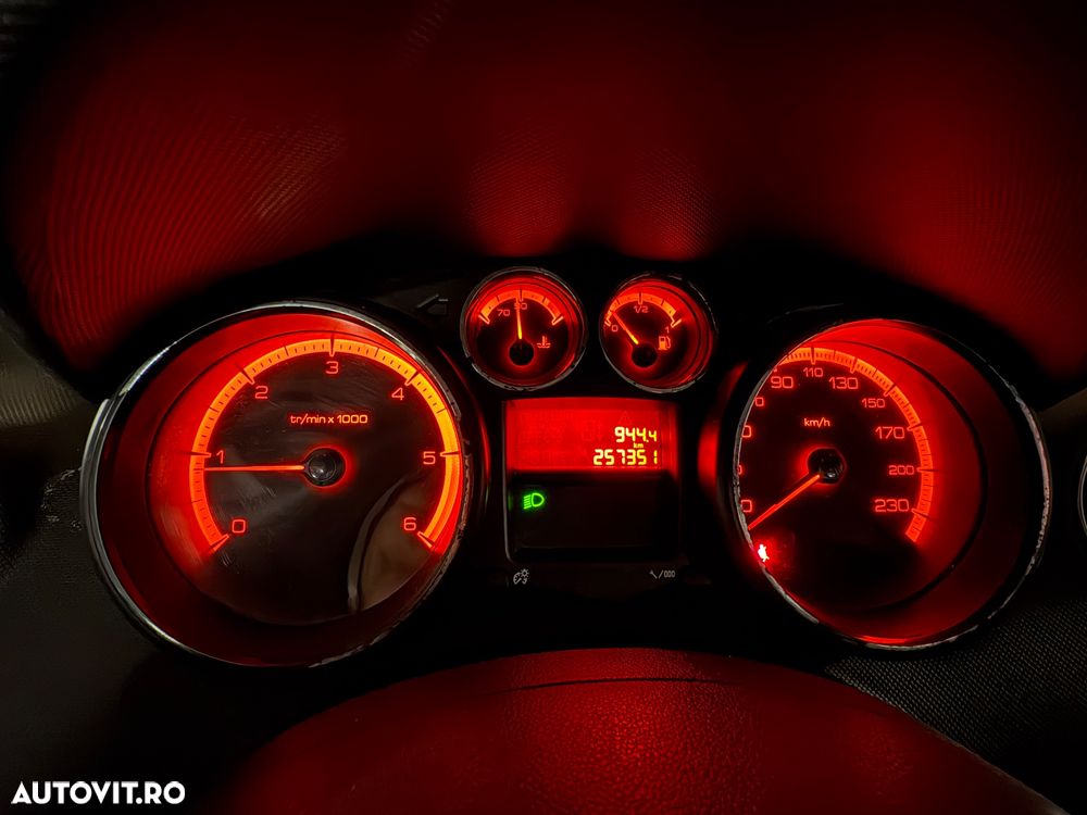 Peugeot 308 - 23