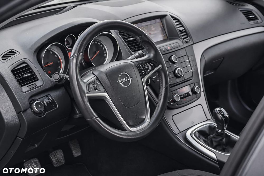 Opel Insignia 1.6 Turbo Cosmo - 11