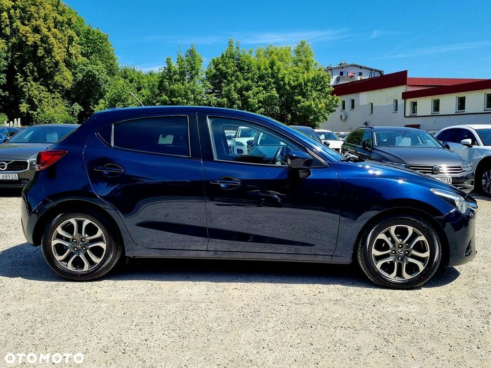 Mazda 2 - 4