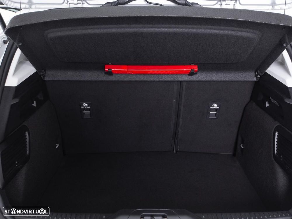 Ford Focus 1.5 TDCi ECOBlue Connected - 12