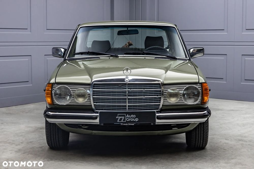 Mercedes-Benz W123 - 7