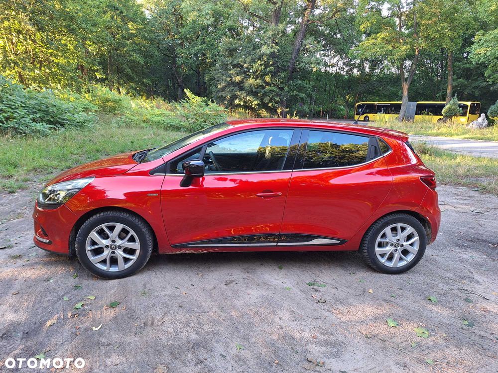 Renault Clio - 2