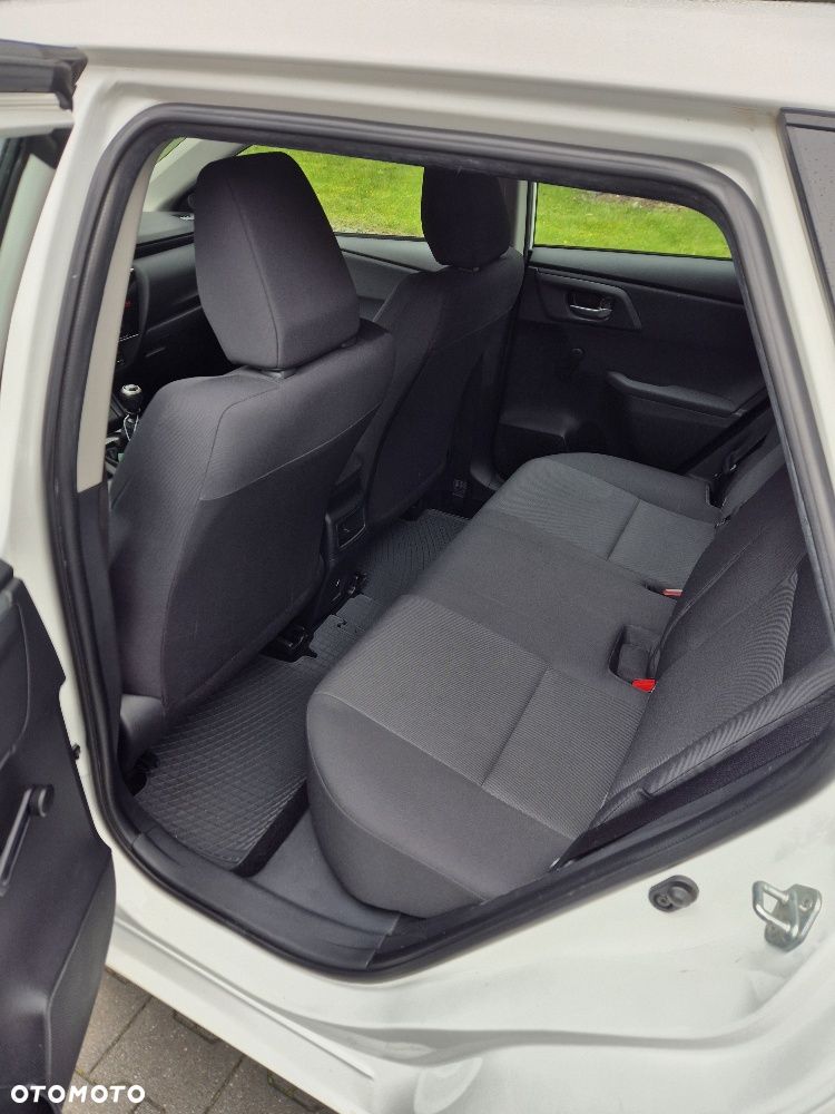 Toyota Auris 1.4 D-4D Active - 14