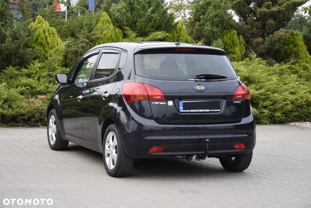 Kia Venga - 25