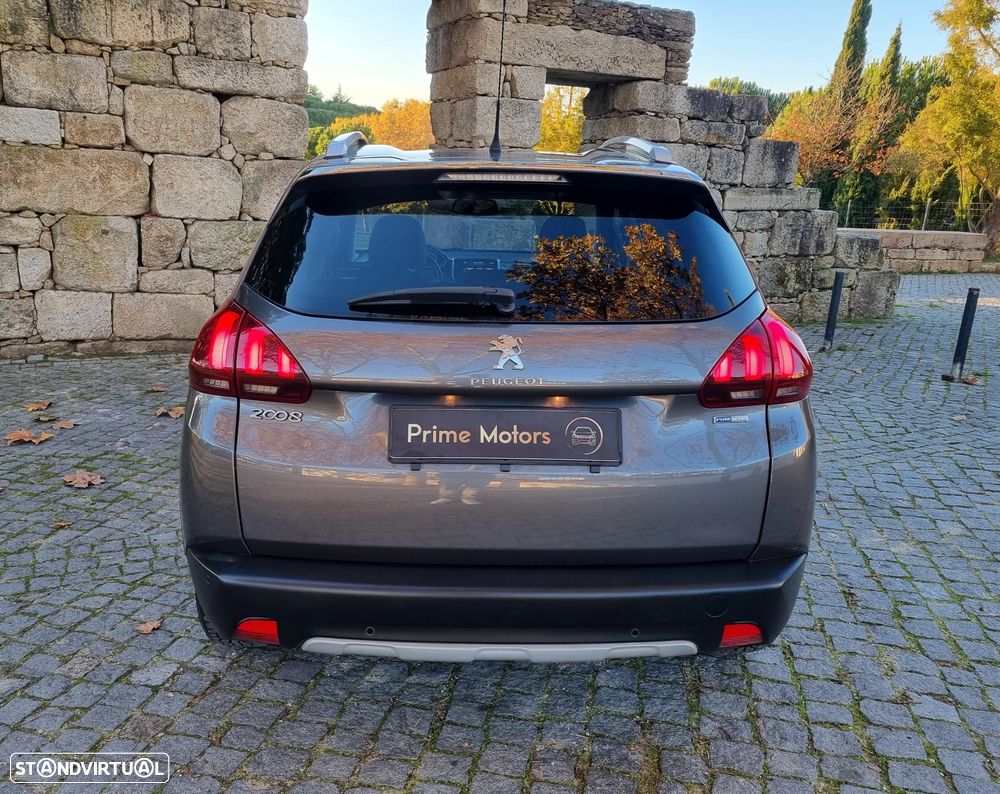 Peugeot 2008 1.2 PureTech Allure - 10