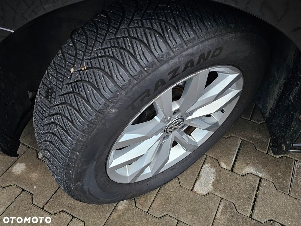 Volkswagen Passat Variant 2.0 TDI DSG (BlueMotion Technology) Comfortline - 17