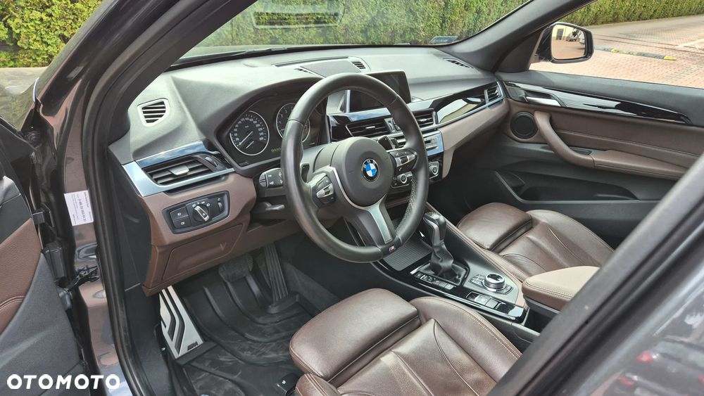 BMW X1 xDrive20i Sport - 14