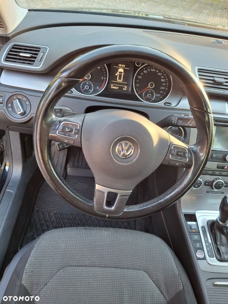 Volkswagen Passat 2.0 TDI Highline DSG - 5