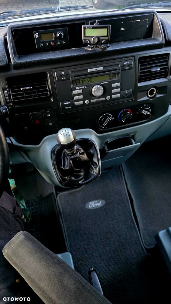 Ford Transit - 12