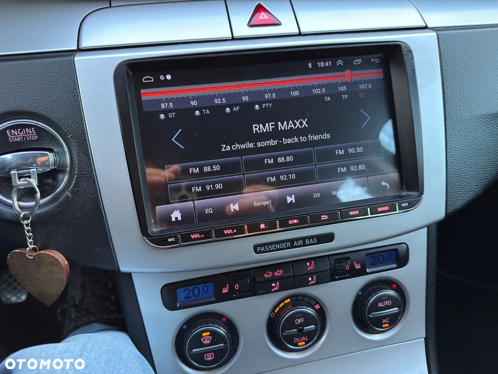 Volkswagen Passat 2.0 FSI Individual - 23