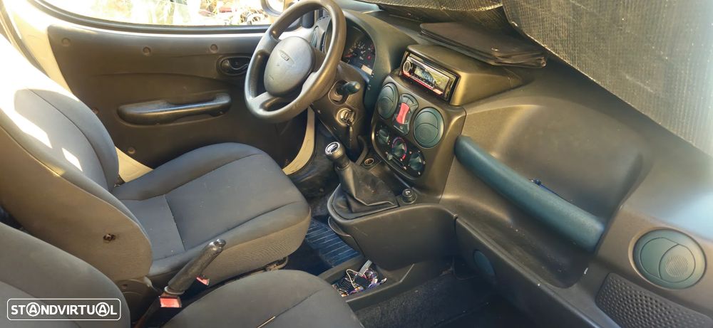 Fiat Doblo 1.9 Ds SX - 12