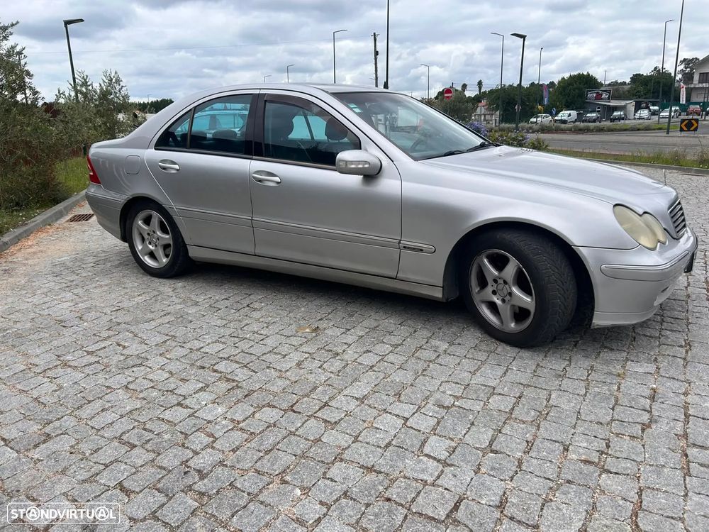 Mercedes-Benz C 200 - 2