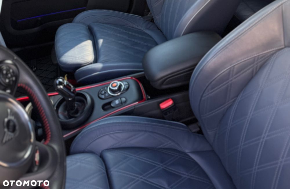 MINI John Cooper Works - 15