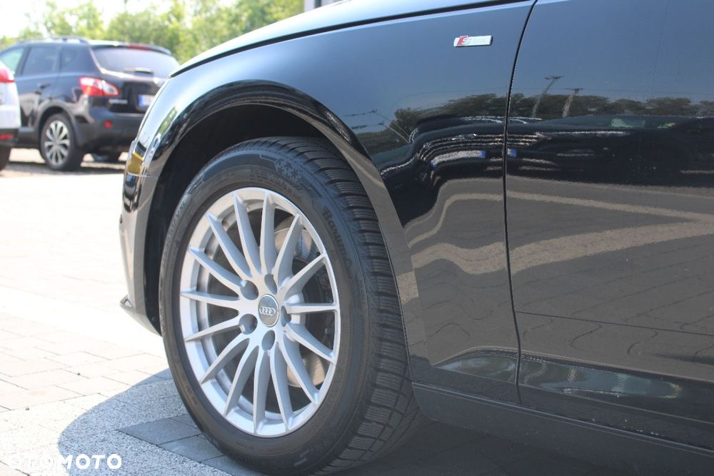 Audi A4 Avant - 16