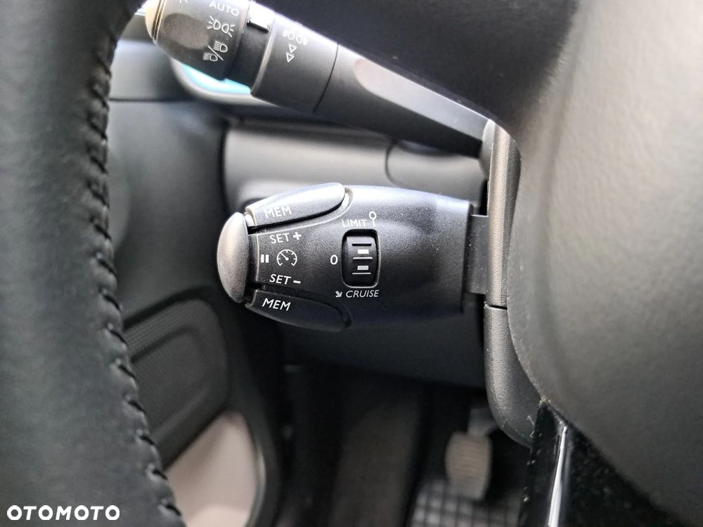 Citroën C3 1.2 PureTech Shine - 19