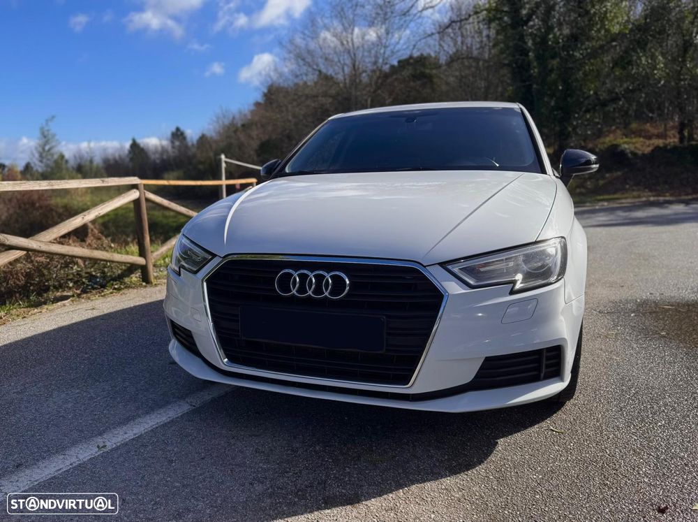 Audi A3 Sportback 1.6 TDI S-line - 2