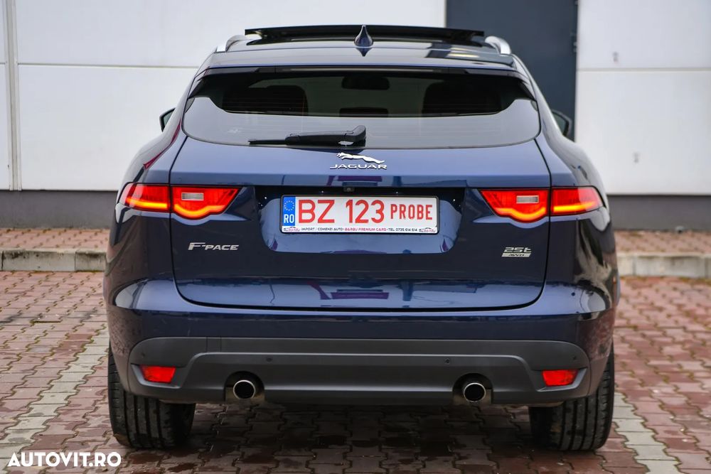 Jaguar F-Pace 25t AWD Portfolio - 26