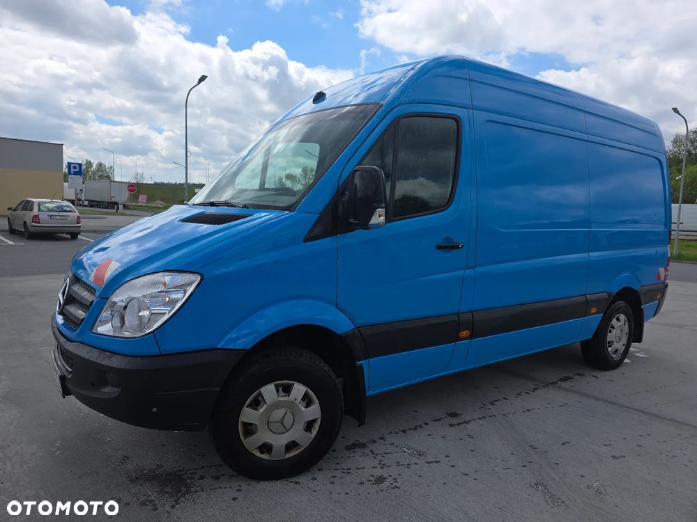 Mercedes-Benz Sprinter - 3