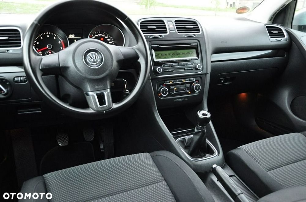 Volkswagen Golf - 35