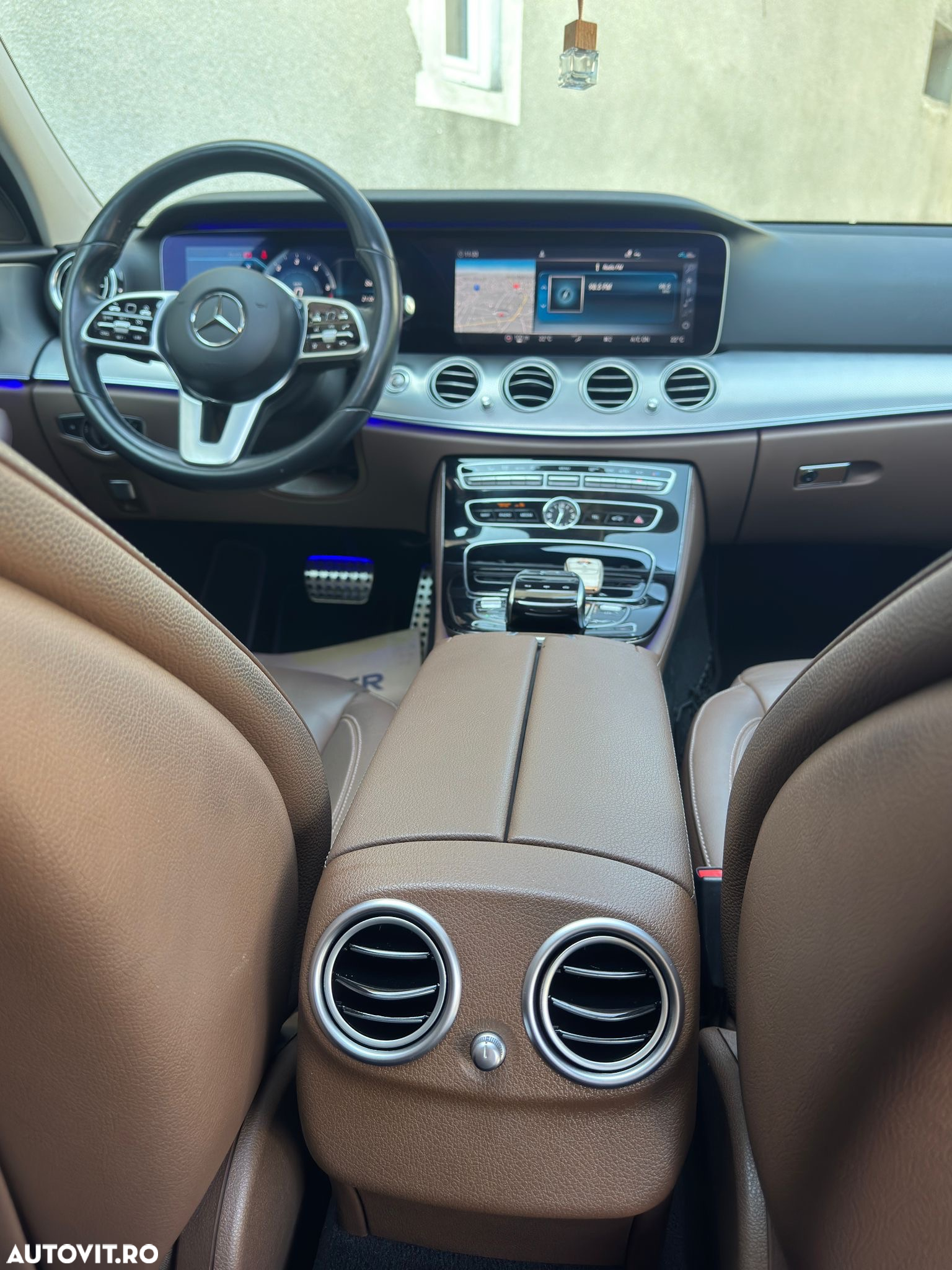Mercedes-Benz E - 9
