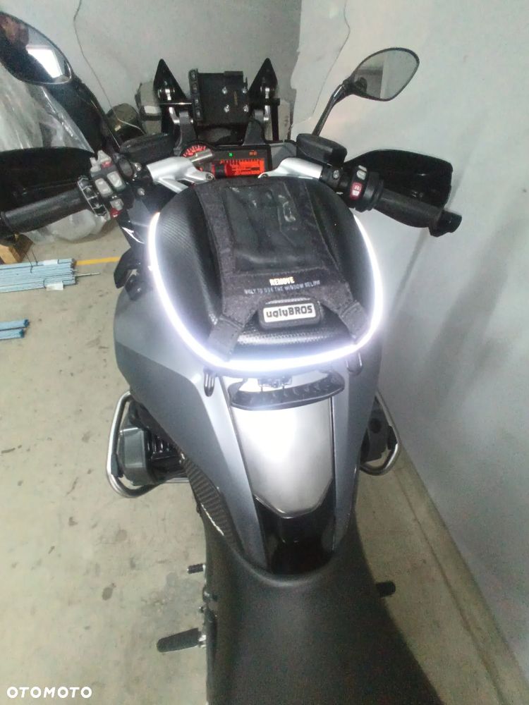 BMW R - 10