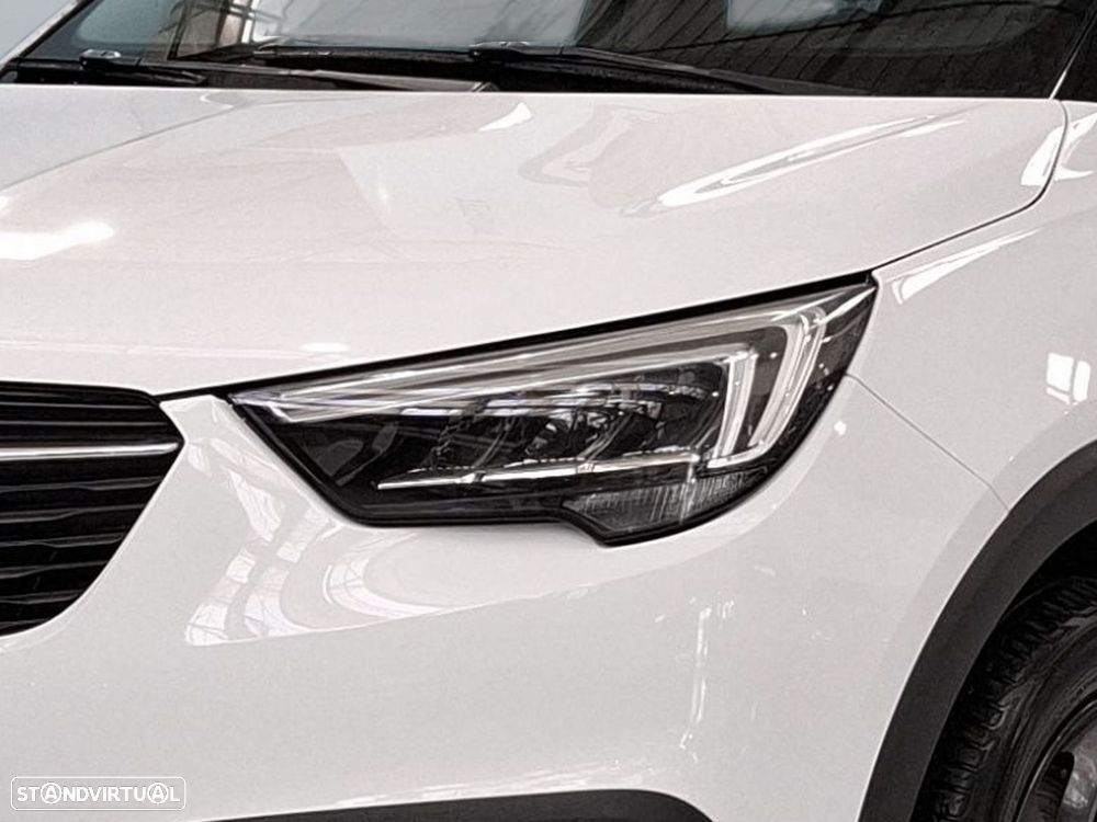 Opel Crossland X 1.2 120 Anos - 16