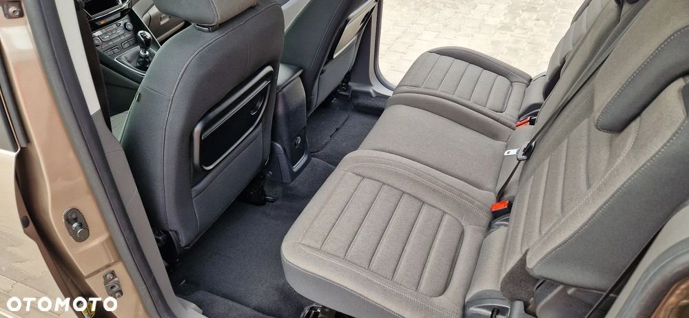 Ford Tourneo Connect Grand ver-1-5-tdci-titanium - 10