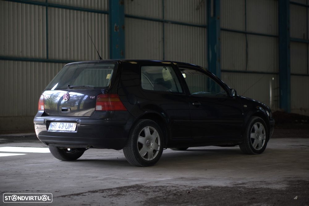 VW Golf - 8