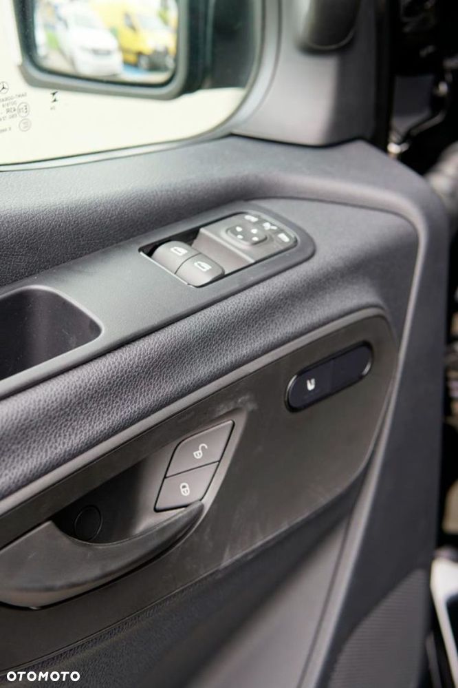 Mercedes-Benz Sprinter - 23
