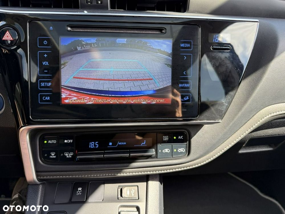 Toyota Auris - 27