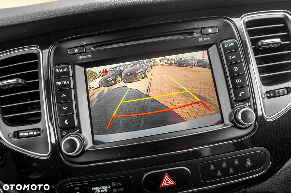 Kia Carens 1.7 CRDi 136 Dream Team Edition - 33