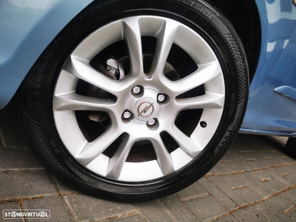 Opel Corsa 1.3 CDTI DPF - 11