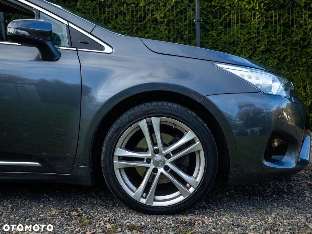 Toyota Avensis 1.8 Prestige - 20