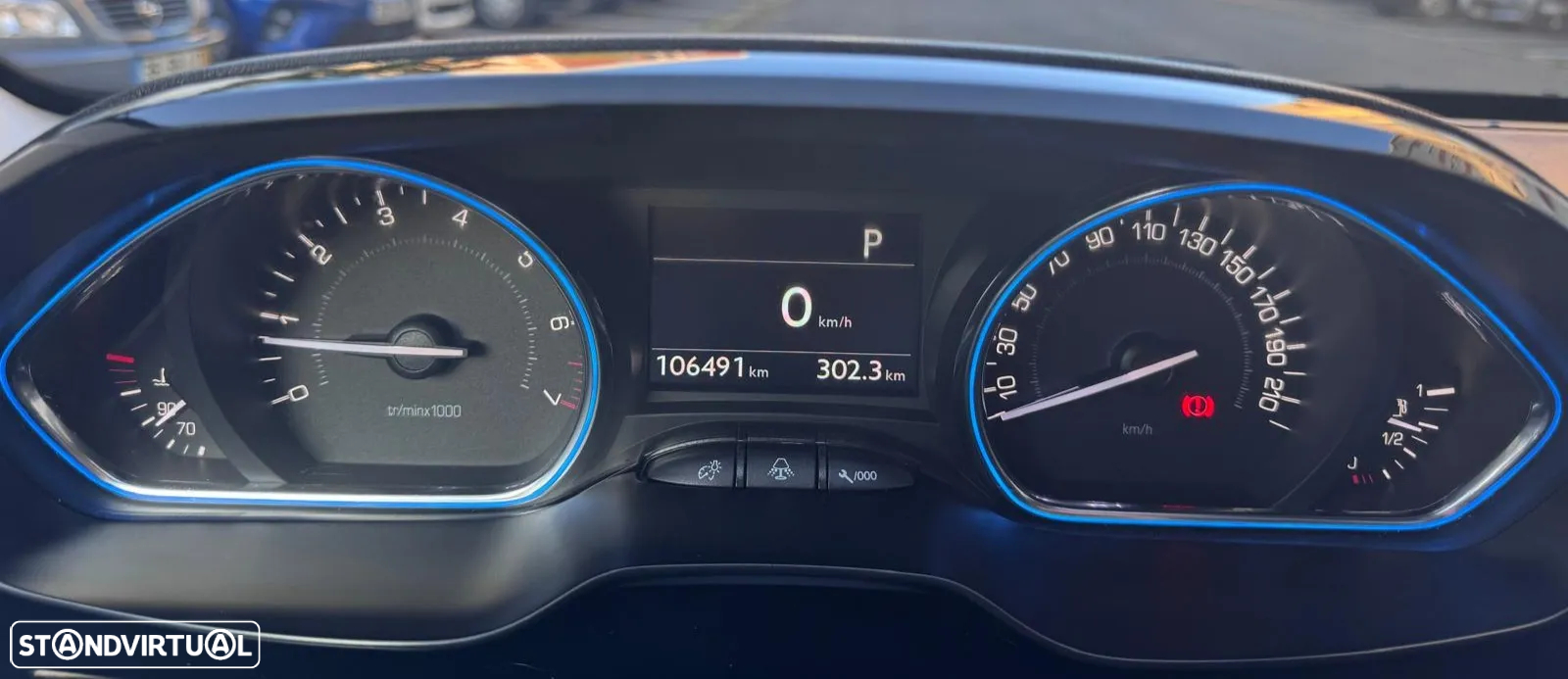 Peugeot 2008 1.2 PureTech Allure EAT6 - 12