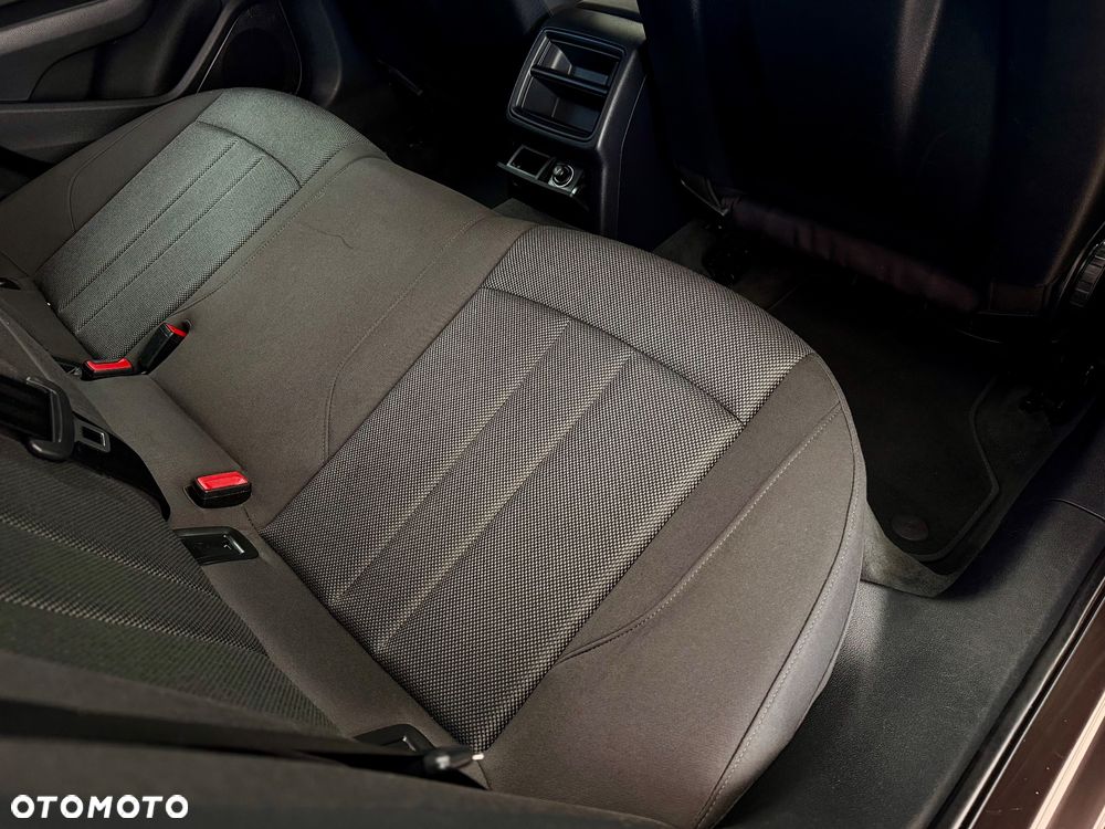Audi A4 Limousine 2.0 TDI S tronic - 21
