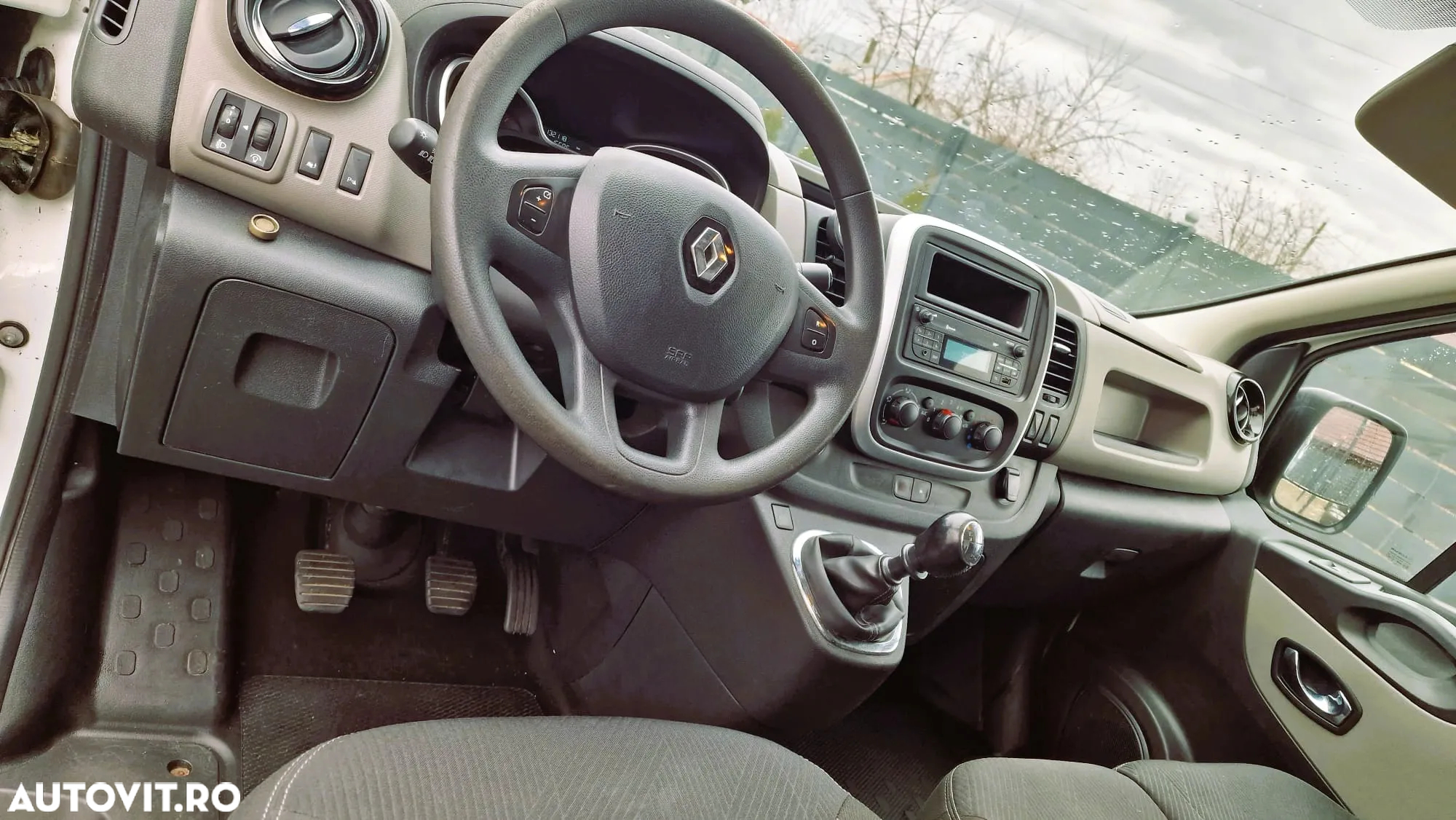 Renault Trafic - 9
