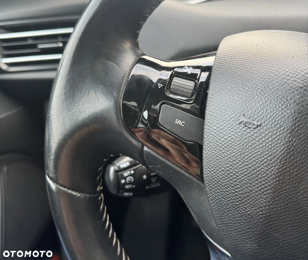 Peugeot 308 - 18