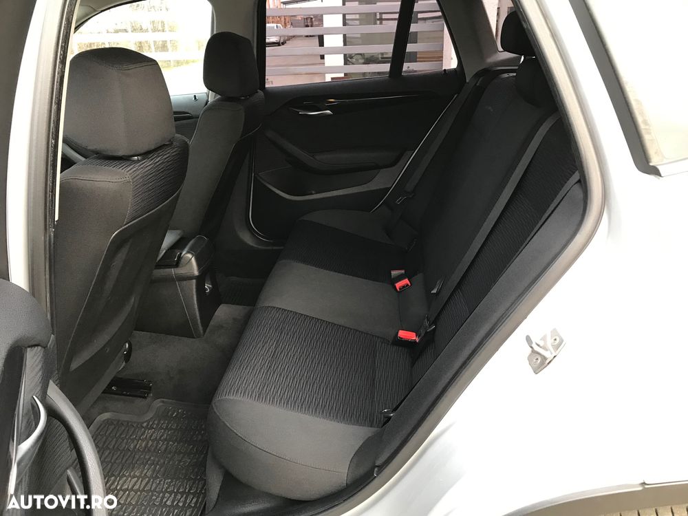 BMW X1 sDrive18d Sport Line - 8