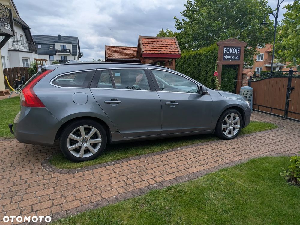 Volvo V60 D3 Geartronic Kinetic - 6