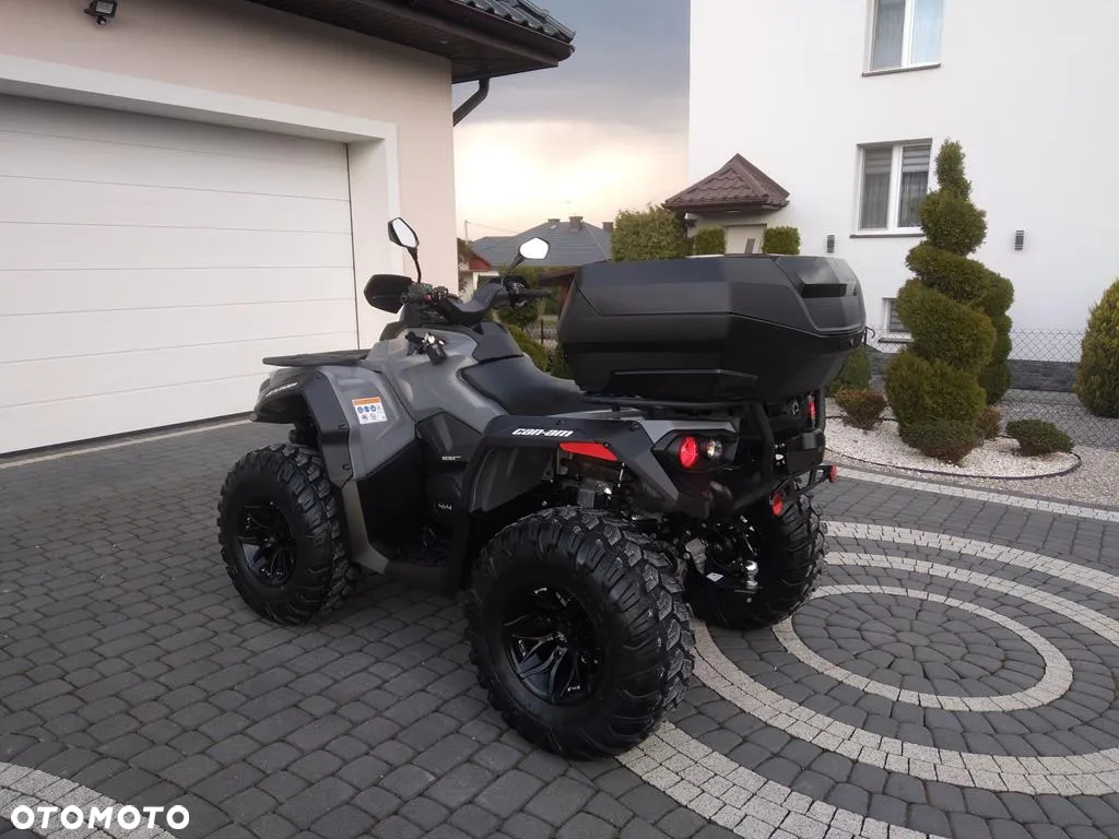 Can-Am Outlander