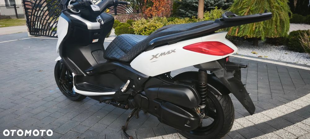 Yamaha X-max - 3