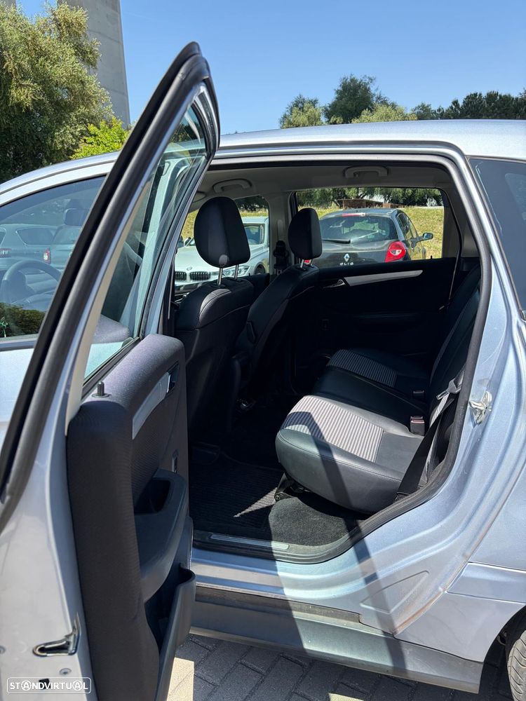Mercedes-Benz B 180 CDI - 13