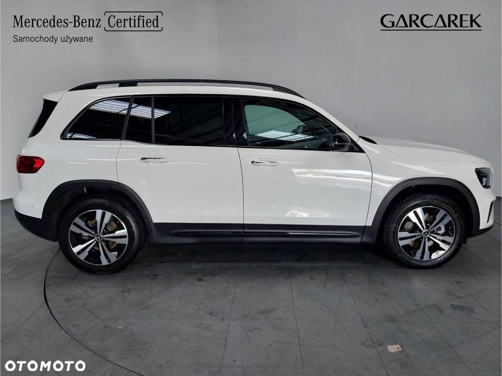 Mercedes-Benz GLB - 10