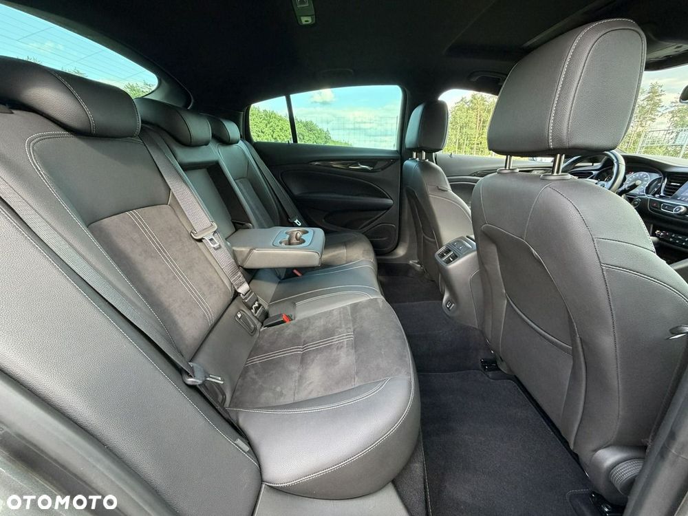 Opel Insignia - 15