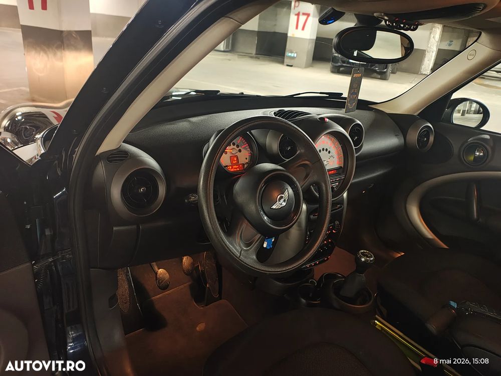 Mini Countryman - 8