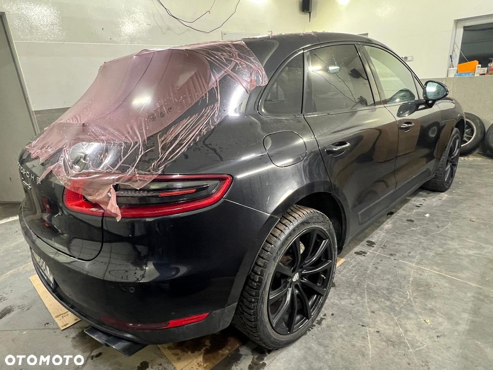 Porsche Macan - 3