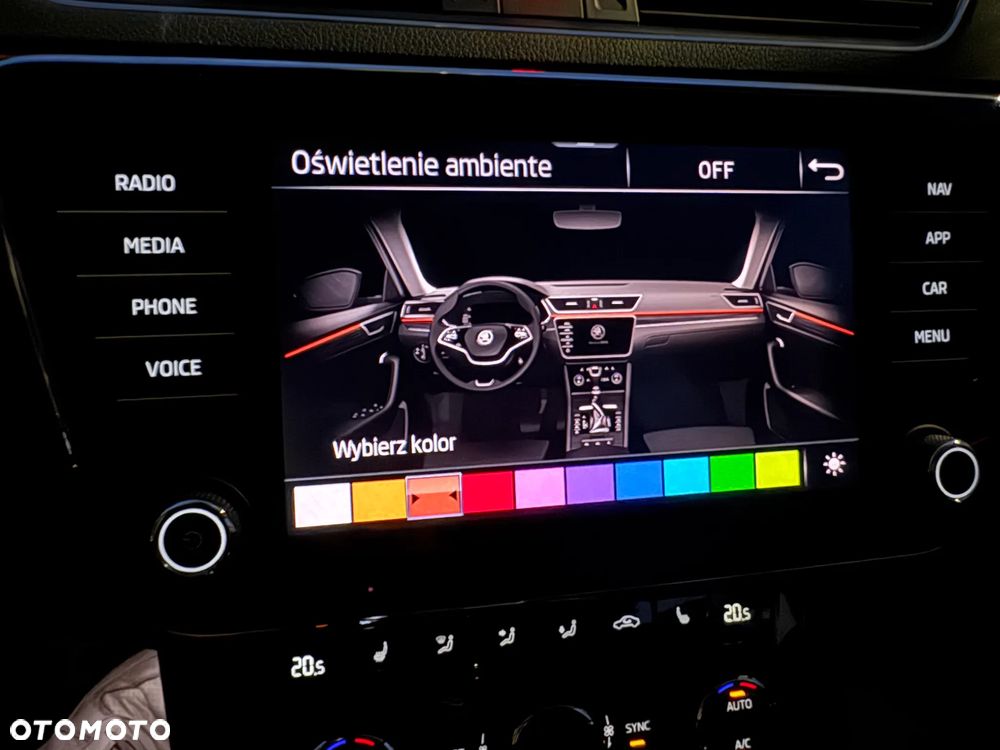 Skoda Superb Combi 2.0 TDI DSG Premium Edition - 18