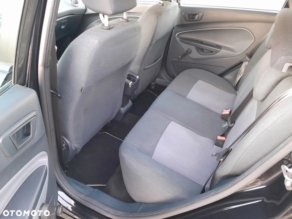 Ford Fiesta - 20